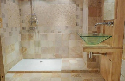 La Cadiere-et-Cambo Bed & Breakfast | Occitane-Double room-Comfort-Ensuite with Shower