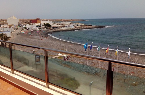 Puerto Lajas Condo | Ocean front apartment (WiFi + A/C)