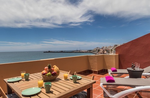 Gran Tarajal Apartment | Ocean View Penthouse Beachfront Unbeatable sea views. Wifi. A/C
