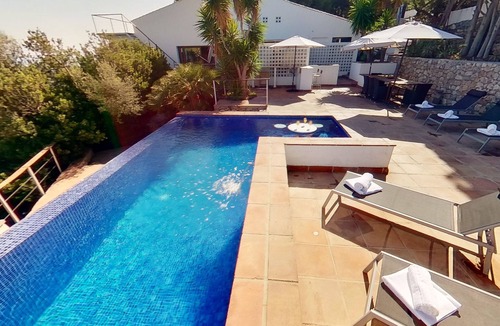 Almunecar Villa | OCEANFRONT Retreat (YOGA), BEST LOCATION AND VIEWS, garden, 2 pools