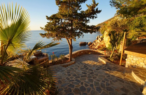 Almunecar Villa | OCEANFRONT Retreat (YOGA), BEST LOCATION AND VIEWS, garden, 2 pools