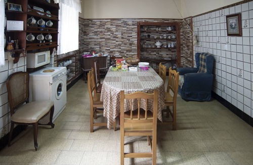 Muros House | Old renovated sawmill in a detached house