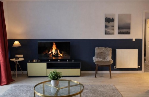 Trumpington Apartment | Olea Tree House with Free Parking close to Addenbrooke's