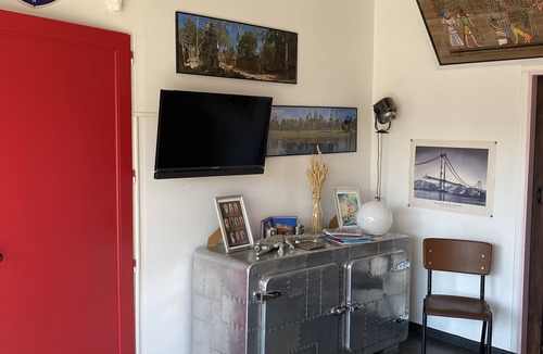 Marguerittes House | One bedroom with private bathroom. Charm and tranquility