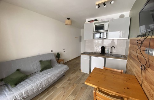 Gresse-en-Vercors Apartment | Panoramic view studio in the heart of Gresse en Vercors