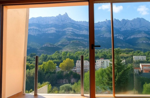 Monistrol de Montserrat Apartment | Penthouse with Jacuzzi & Montserrat Views