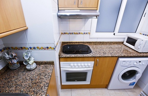 La Pineda Apartment | PINEDA 5 with communal pool, beach at 100m