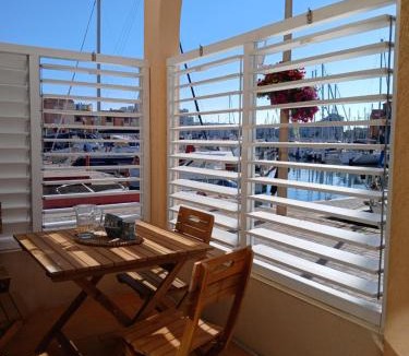 Carnon-Plage Apartment | Port et Plage