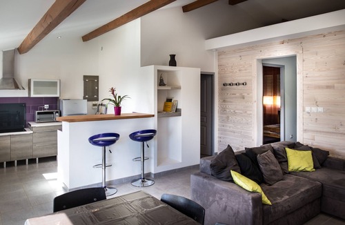 Sampzon Cottage | pretty cottage 5 people 5 minutes from the Gorges de l'Ardèche with garden in a quiet area.