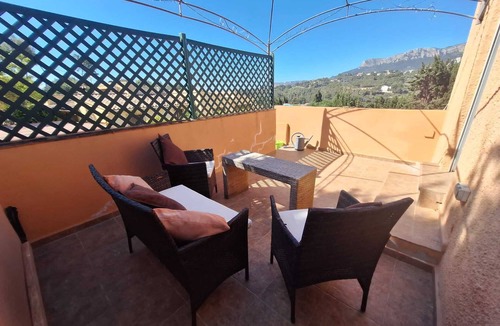 Empedrola Villa | Private, tranquil Villa Pandora in Calpe within easy reach of town and beaches