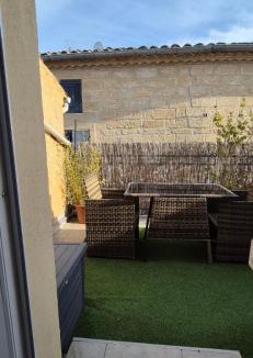 Collias Apartment | Proche d'Uzès la Terrasse du soleil levant