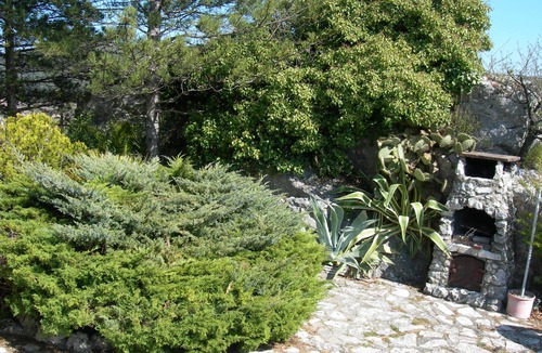 Aigueze House | PROMO!-10% Old restored chapel from the 12th century overlooking the Ardèche.