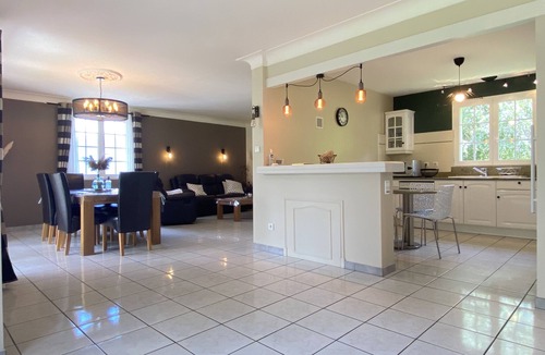 Beaucens House | Property in the heart of the village with breathtaking views La maison de Lasbos