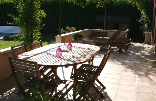 Rognonas Villa | Provencal villa with pool between Avignon and St Remy de Provence