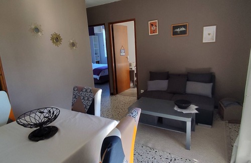 Merindol Apartment | Quiet apartment at the foot of the Luberon
