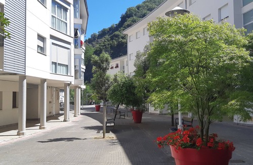 Azpilgoeta Apartment | Quiet apartment in the geographical center of the Basque Country