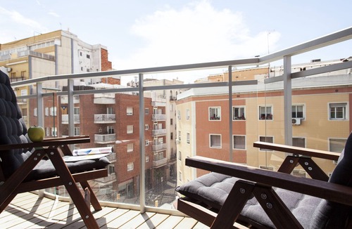 Collblanc y La Torrassa Apartment | Quiet & cosy apartment next to Magic Fountain