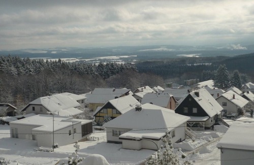 Losheim am See Apartment | Quiet edge of the forest with a beautiful panorama
