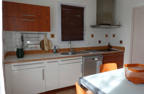 Aubagne Villa | Recent villa at the foot of Garbalan, south-facing, very quiet with private pool