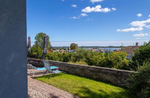 Freest House | Reetdachhaus im Fischerdorf