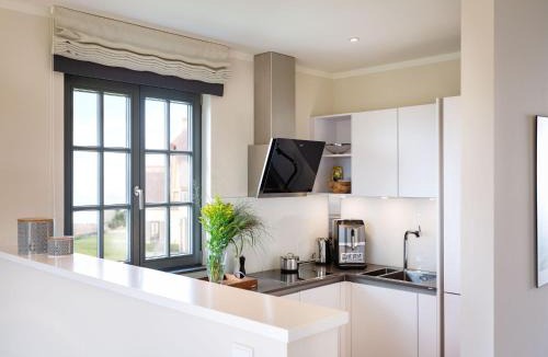 Kreptitz House | Reetland am Meer - Premium Reetdachvilla mit 3 Schlafzimmern, Sauna und Kamin E10