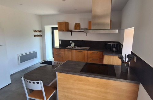 Labastide-sur-Besorgues House | Renovated country house right next to hiking trails.