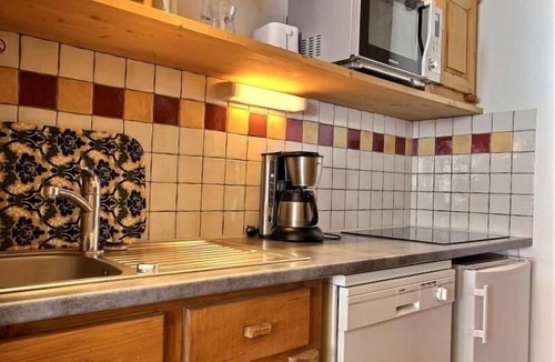 Plagne Centre Apartment | Renovated apartment on slopes, balcony, 5 pax, near shops