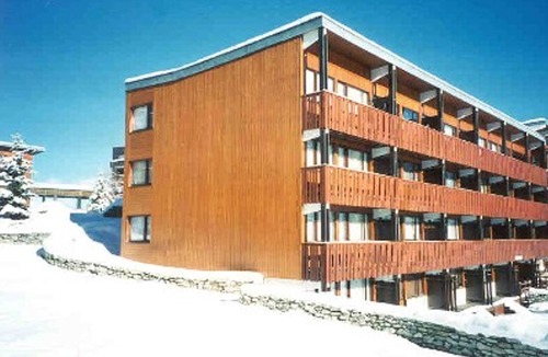 Plagne Centre Apartment | Renovated apartment on slopes, balcony, 5 pax, near shops