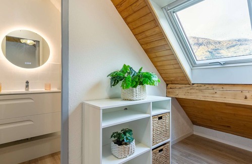 Vielle-Aure Apartment | Renovated T2 Duplex for 4 in Vielle-Aure with private parking and free shuttle