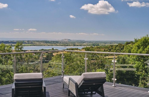 Cheddar House | Reservoir View