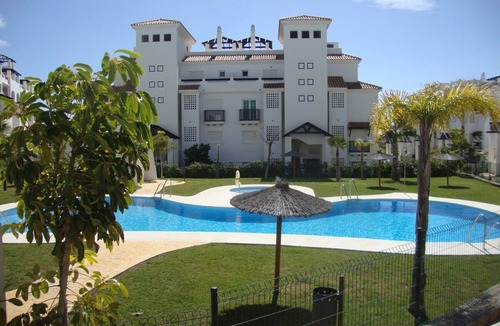 San Luis de Sabinillas Apartment | Residencial Duquesa 2108 Costa del Sol
