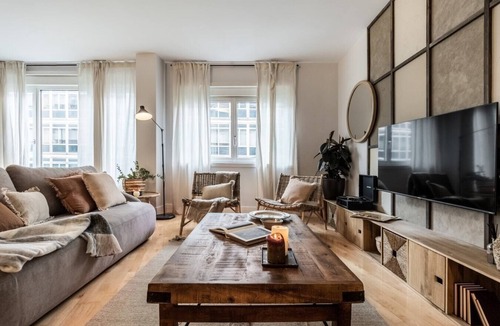 Almagro Apartment | Retama - 2 bedrooms and shared pool in Almagro