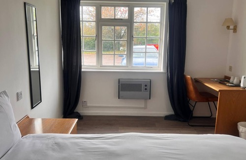 Rivenhall Hotel | Rivenhall End Hotel