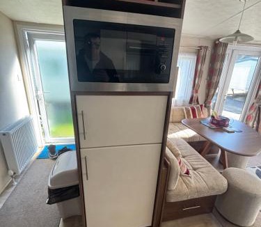 Aberystwyth House | River View Modern 3 Bedroom Pet Friendly in Clarach Bay