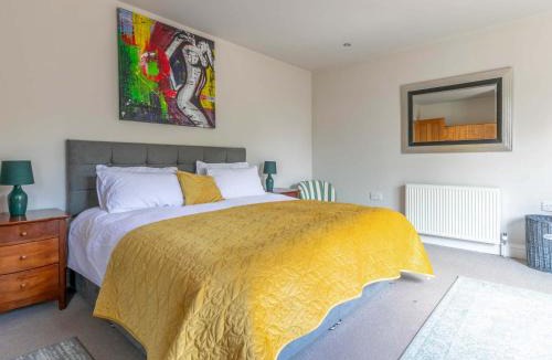 Rye House | Riverside