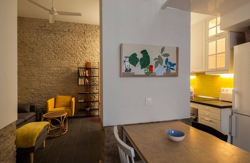 Triana Apartment | Rodrigo Triana 3. 2 bedrooms, 2 bathrooms, patio, shared terrace