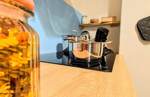 Uelzen Apartment | Romantic vintage Uhlpartment - in the heart of Uelzen | Wlan - Kitchen - Netflix