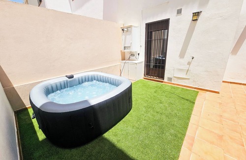 Ronda House | RONDA HOME, BEAUTIFUL MODERN HOUSE + WIFI