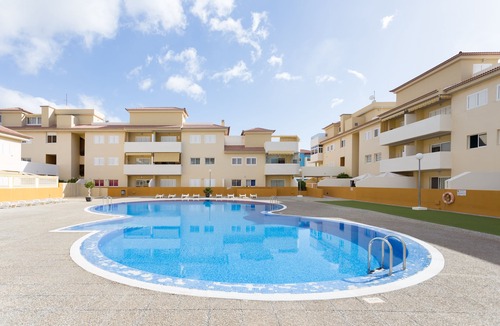 Puerto de Guimar Apartment | ROOF TERRACE WITH POOL NEAR BEACH