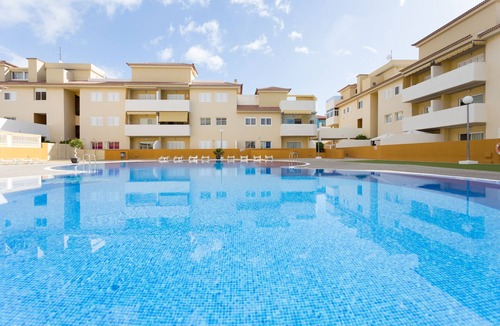 Puerto de Guimar Apartment | ROOF TERRACE WITH POOL NEAR BEACH