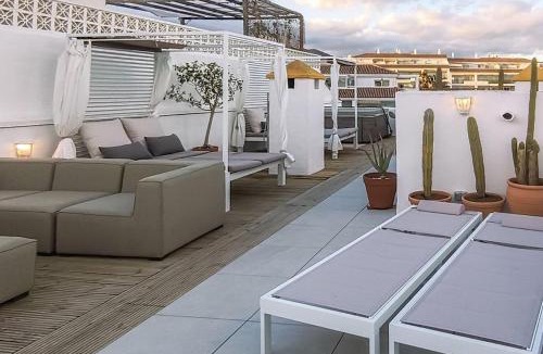 Sitio de Calahonda Apartment | Rooftop oasis at Ocean Point Calahonda - just few steps away from the beach, restaurants & shops