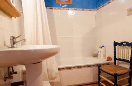 Villovela de Piron Hostel | ROOM IN A CHARMING HOUSE
