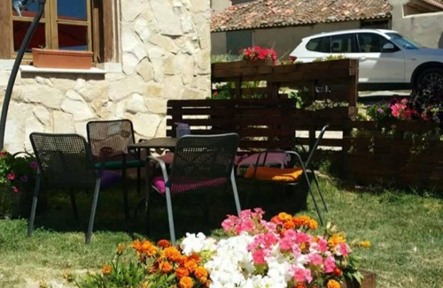 Villovela de Piron Hostel | ROOM IN A CHARMING HOUSE