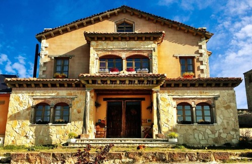 Villovela de Piron Hostel | ROOM IN A CHARMING HOUSE