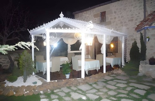 Ocenilla Apartment | Room 'Suite 4' with Mountain View, Shared Terrace and Wi-Fi