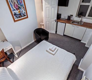 Oxford Apartment | Rose Studio - Self Contained Studio Flat