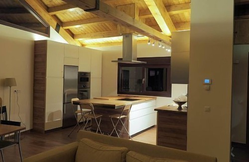 Santa Maria de la Alameda Cottage | Rural house with 3 stays (full or partial rental) for 10 to 18 people