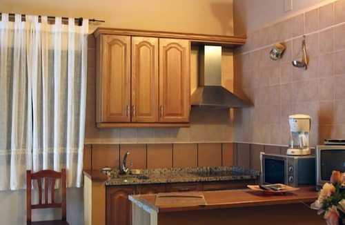 Casares de las Hurdes Cottage | Rural apartment Aldea la Cabachuela for 3 people