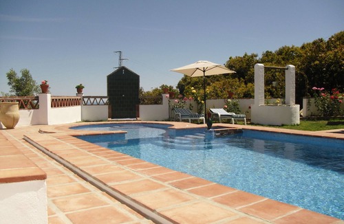 Torrox House | Rural house 15 minutes away from the beach. Private swimming pool and free WIFI