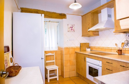 Sotillo de Sanabria Cottage | Rural house with two floors for 7 people